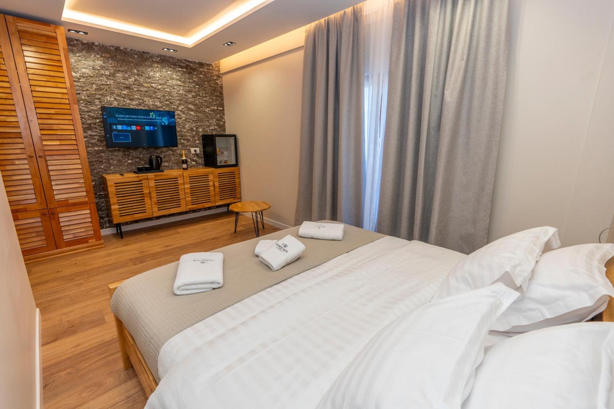 Hotel Jezerca Theth Esterno foto