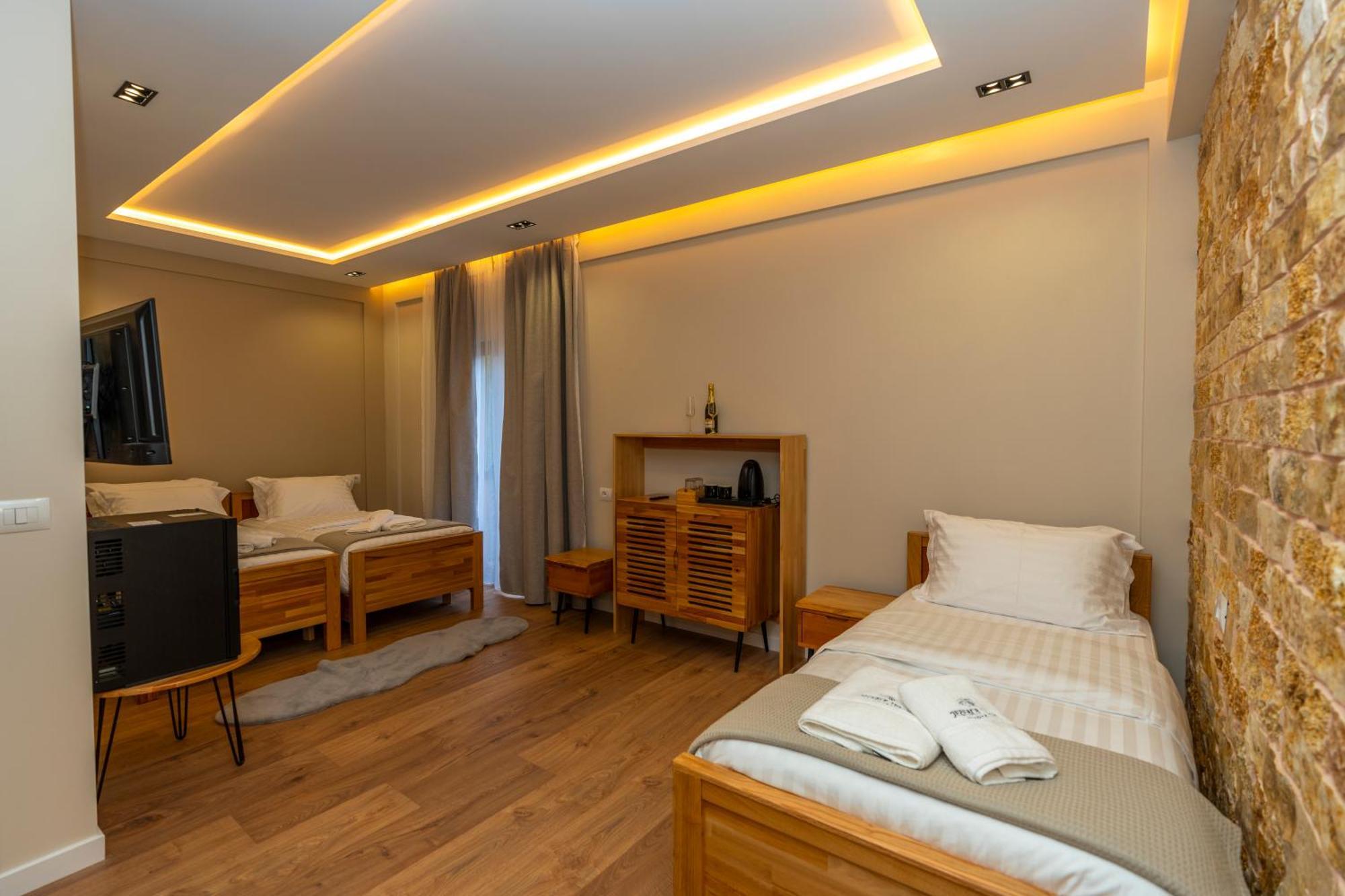 Hotel Jezerca Theth Esterno foto