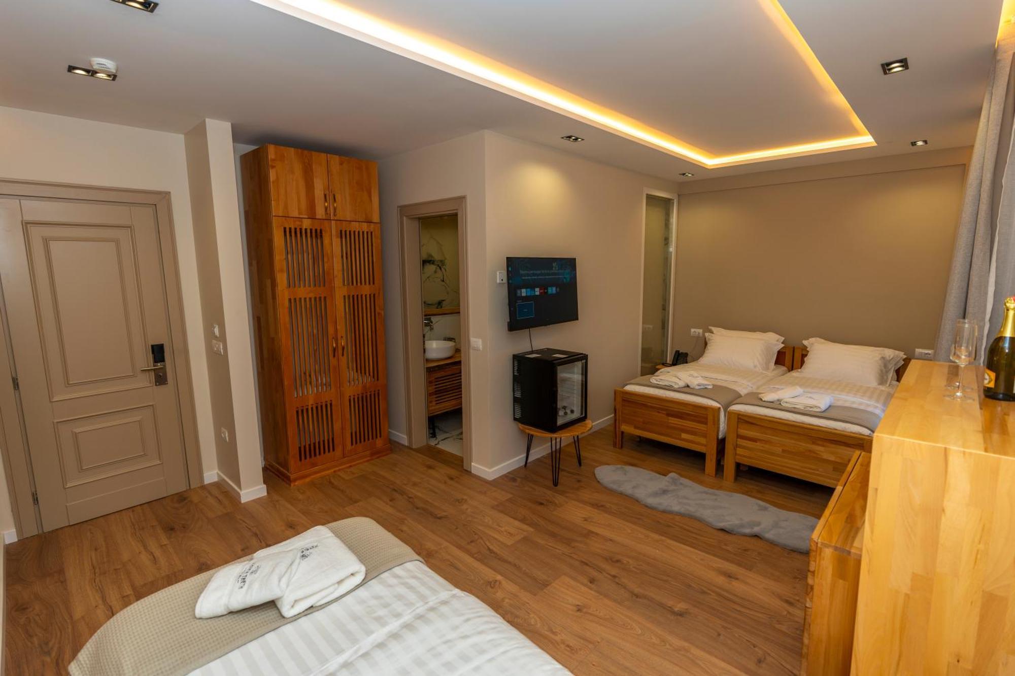 Hotel Jezerca Theth Esterno foto